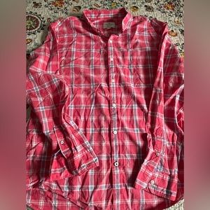 American Eagle Plaid Button Down Shirt